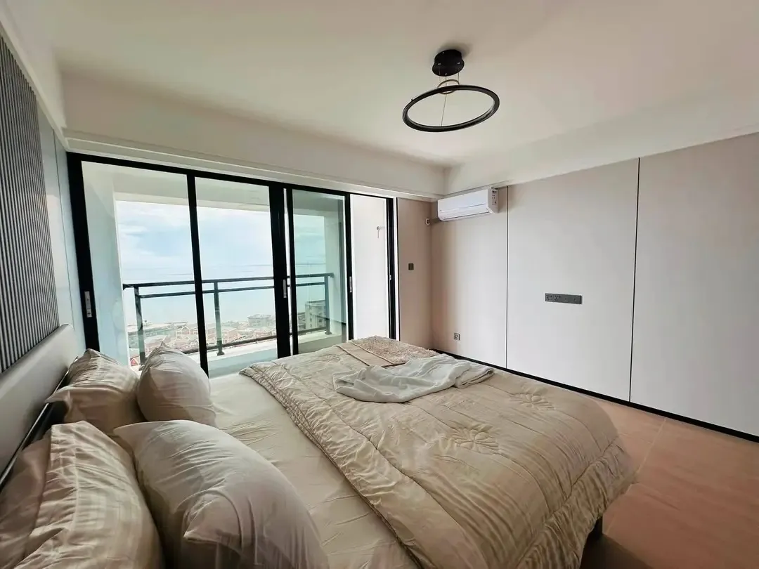 Bedroom 2 — Furnished apartment in Kipé, Conakry