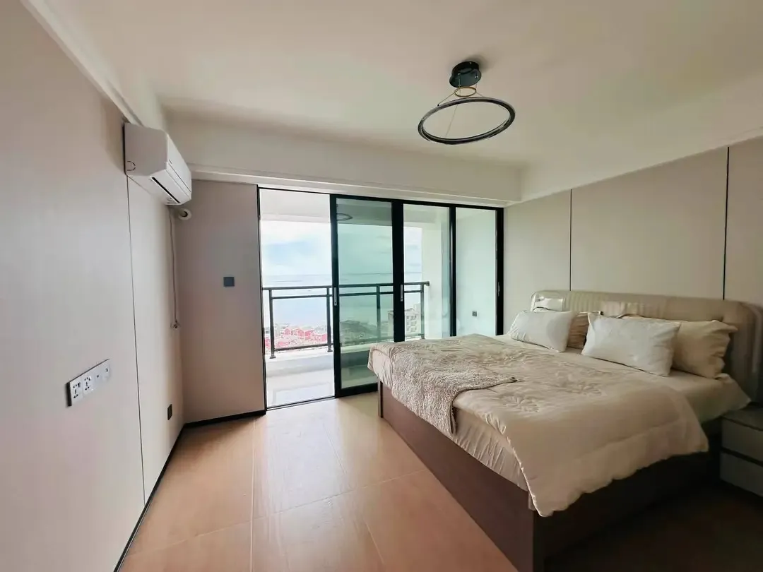 Bedroom 4 — Furnished apartment in Kipé, Conakry
