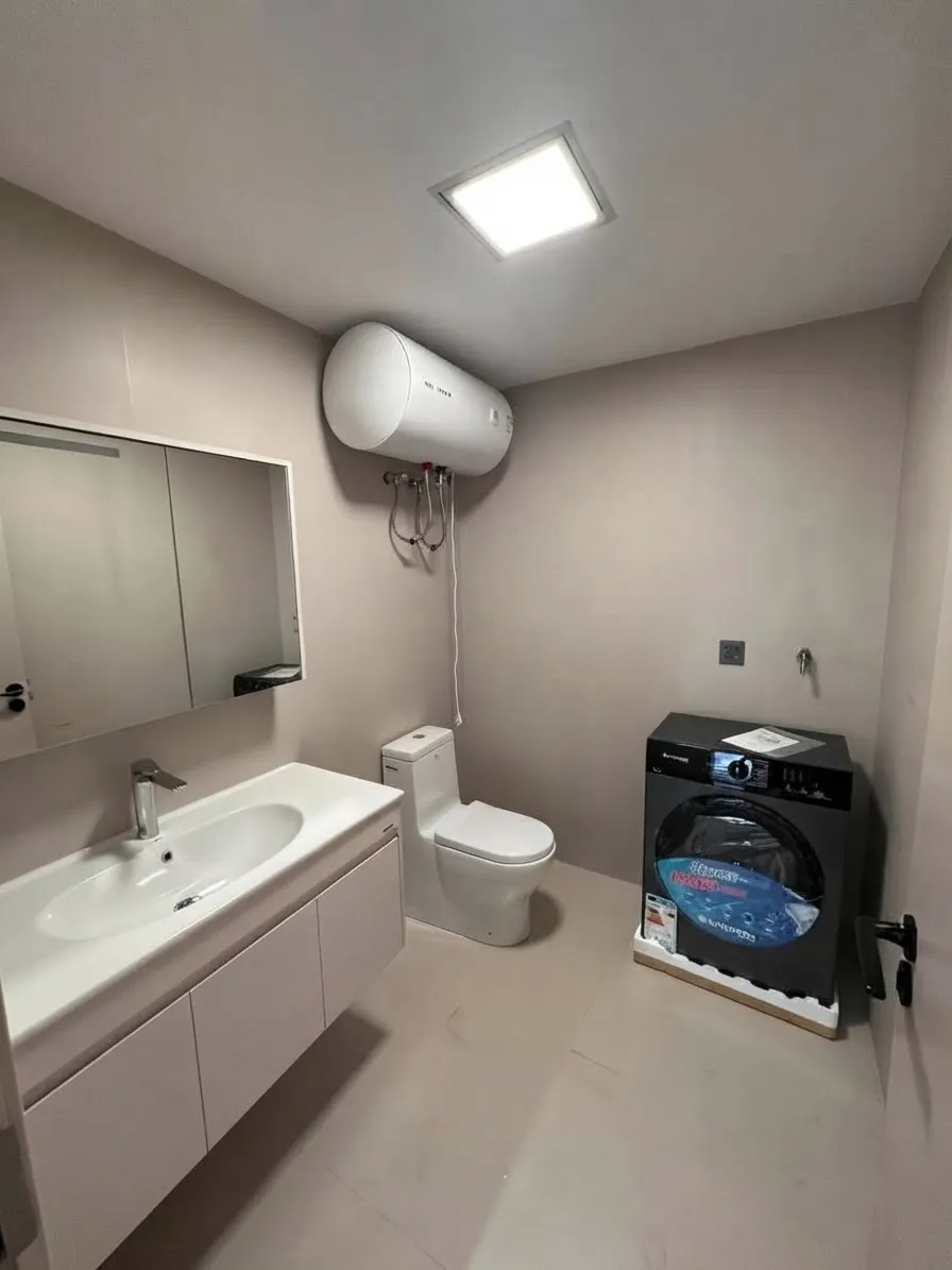 Bathroom — Furnished apartment in Kipé, Conakry