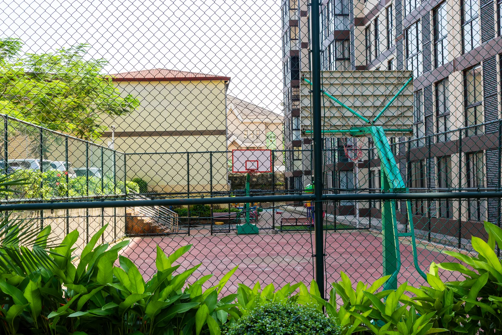 Outdoors — Furnished apartment in Kipé, Conakry