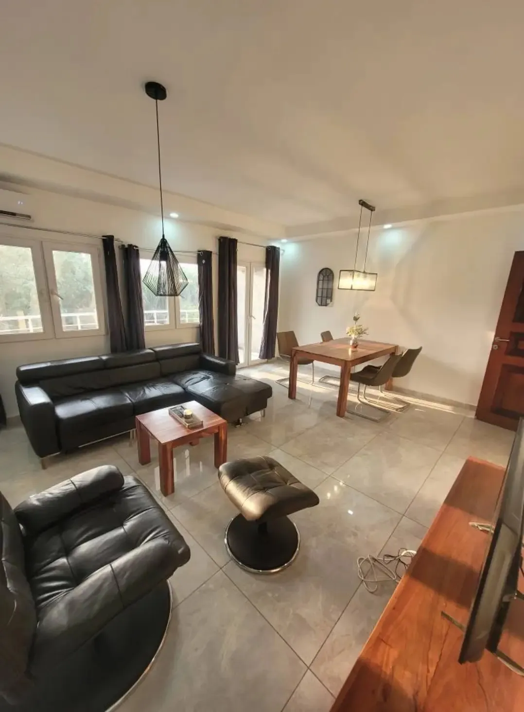 Salon 2 — Appartement meublé à Minière, Conakry