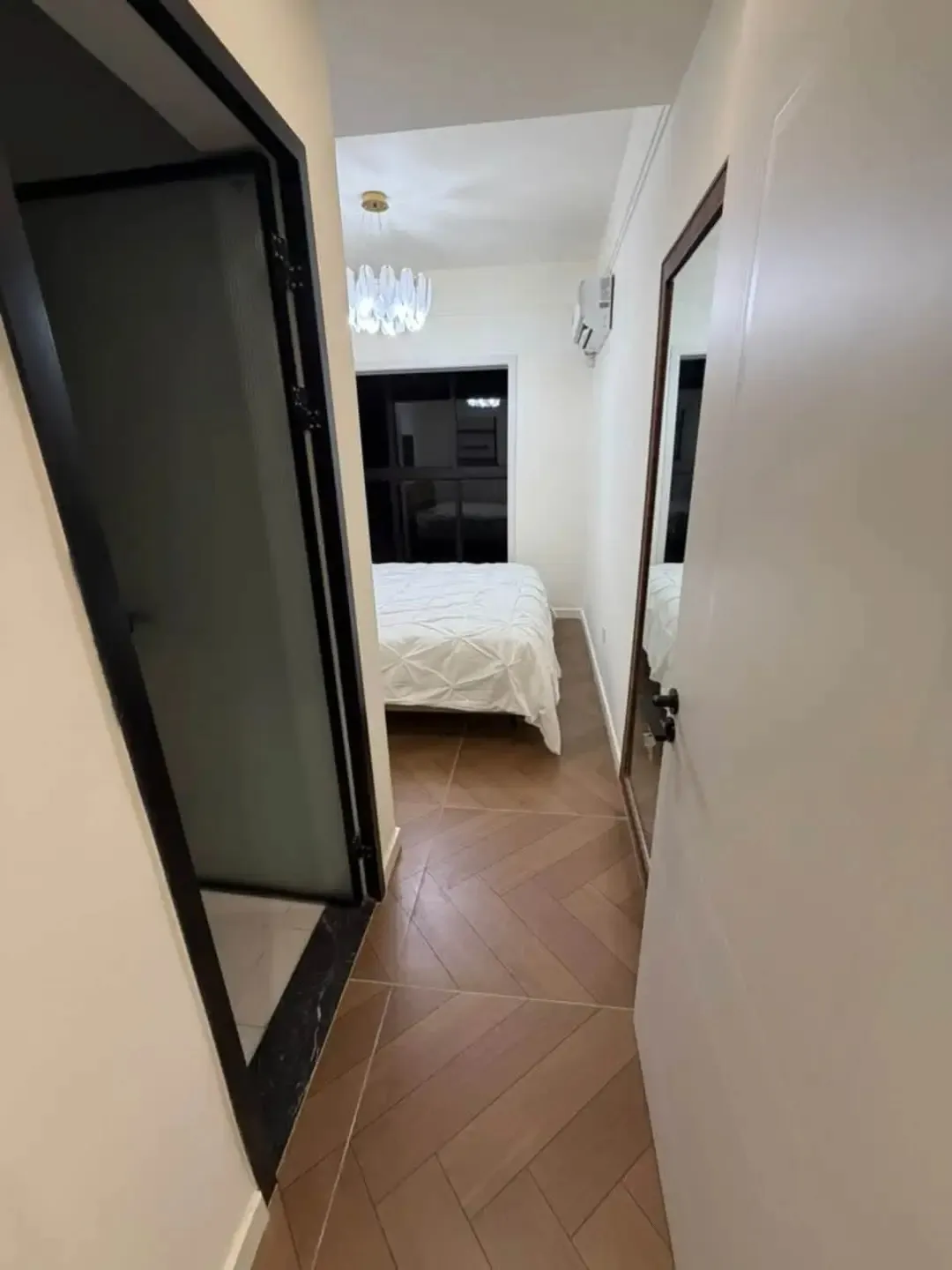 Bedroom 4 — Furnished apartment in Kipé, Conakry