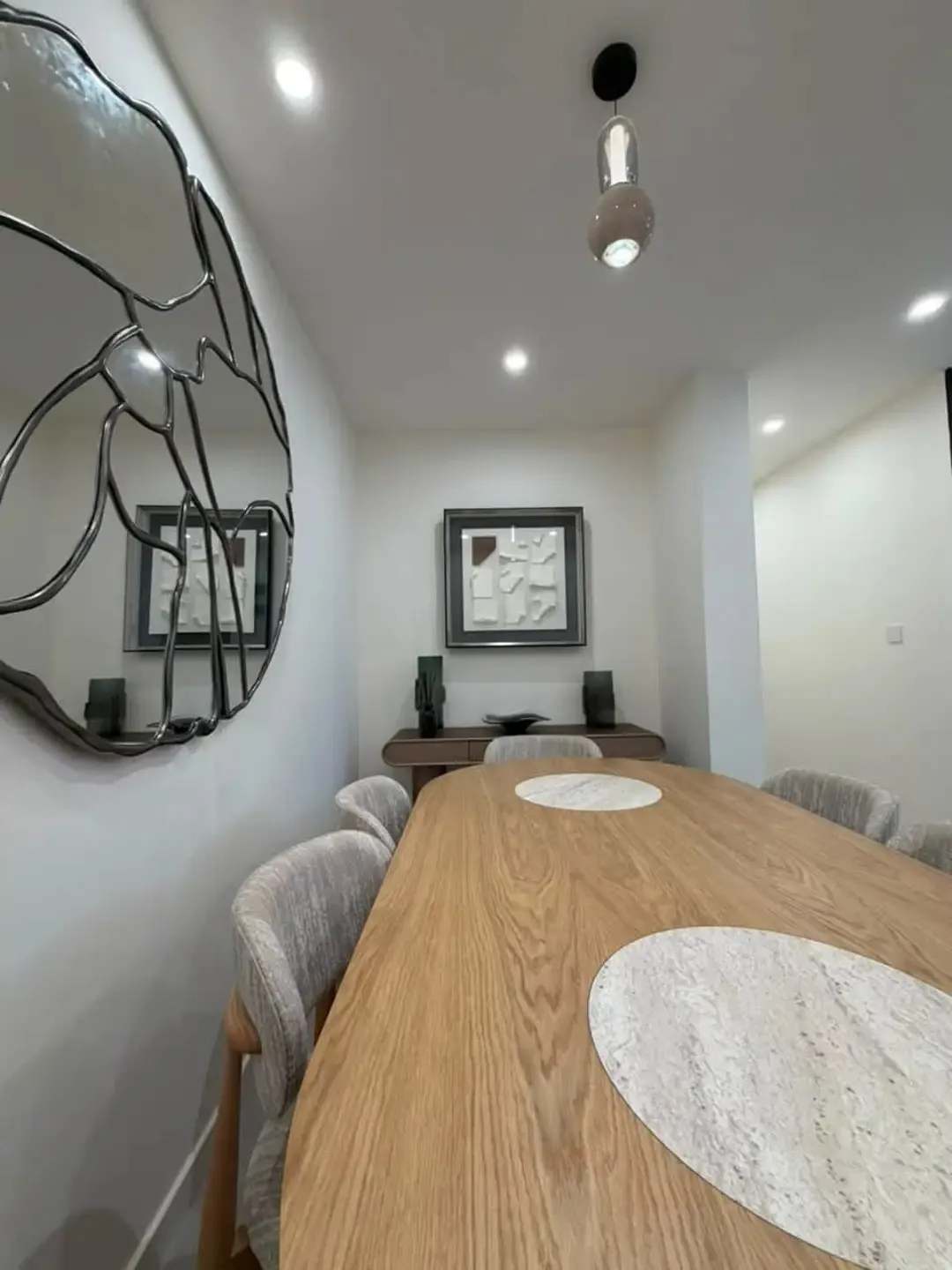 Dining area 3 — Furnished apartment in Kipé, Conakry