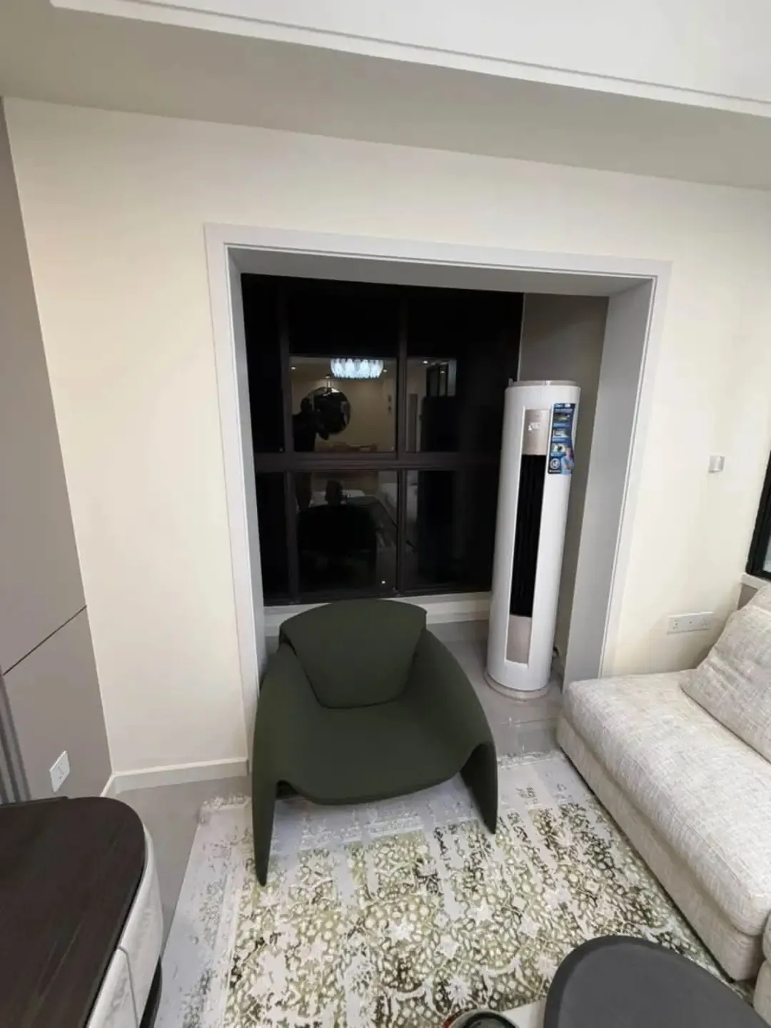 Living room 4 — Furnished apartment in Kipé, Conakry