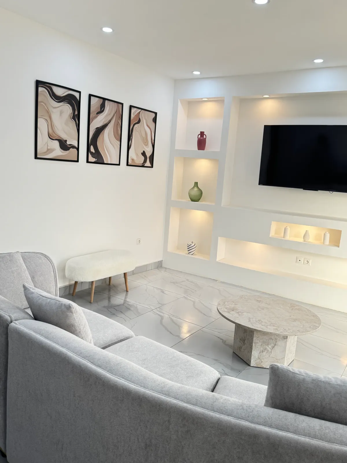 Salon 3 — Appartement meublé à Lambanyi, Conakry