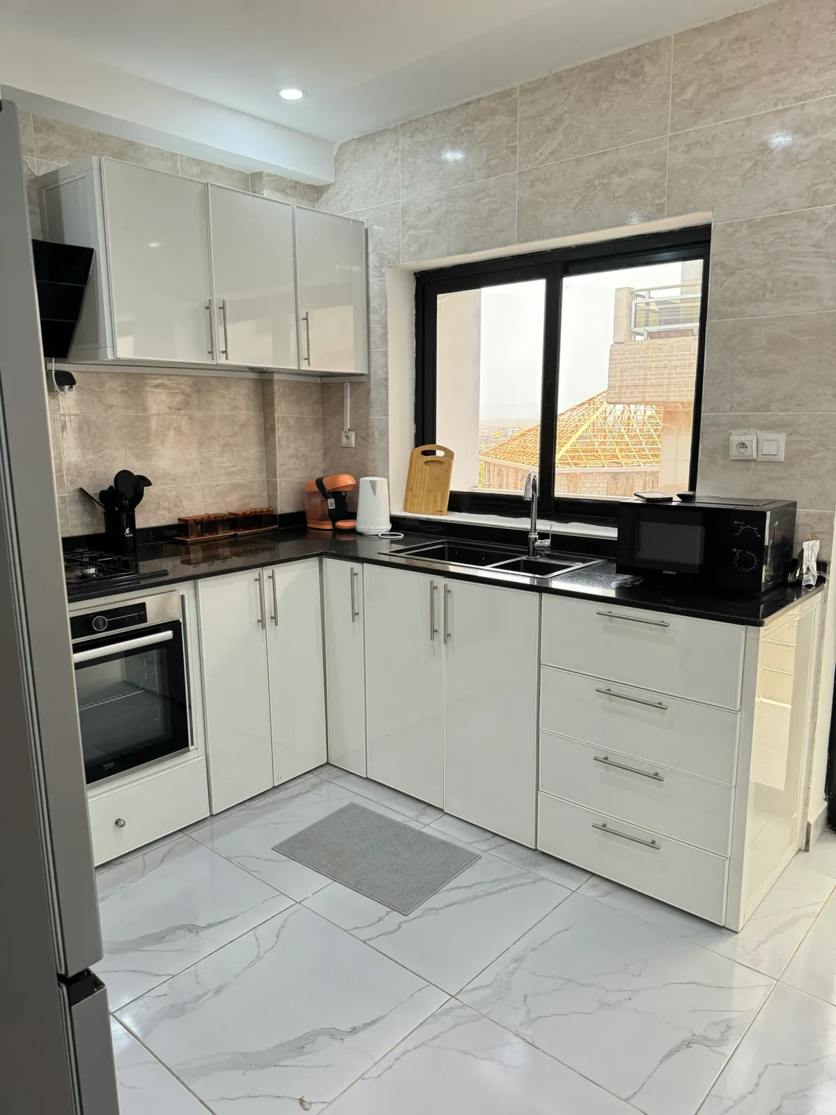 Kitchen — Furnished apartment in Lambanyi, Conakry