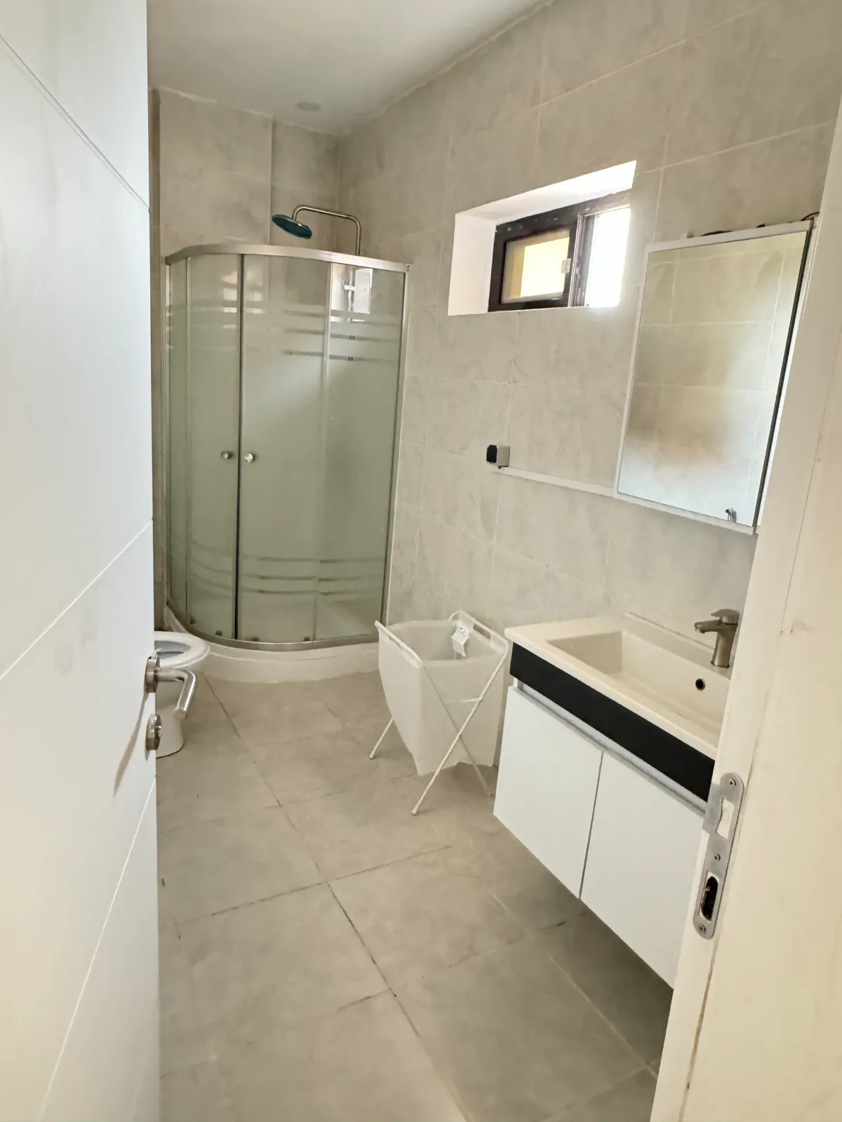 Bathroom — Furnished apartment in Lambanyi, Conakry