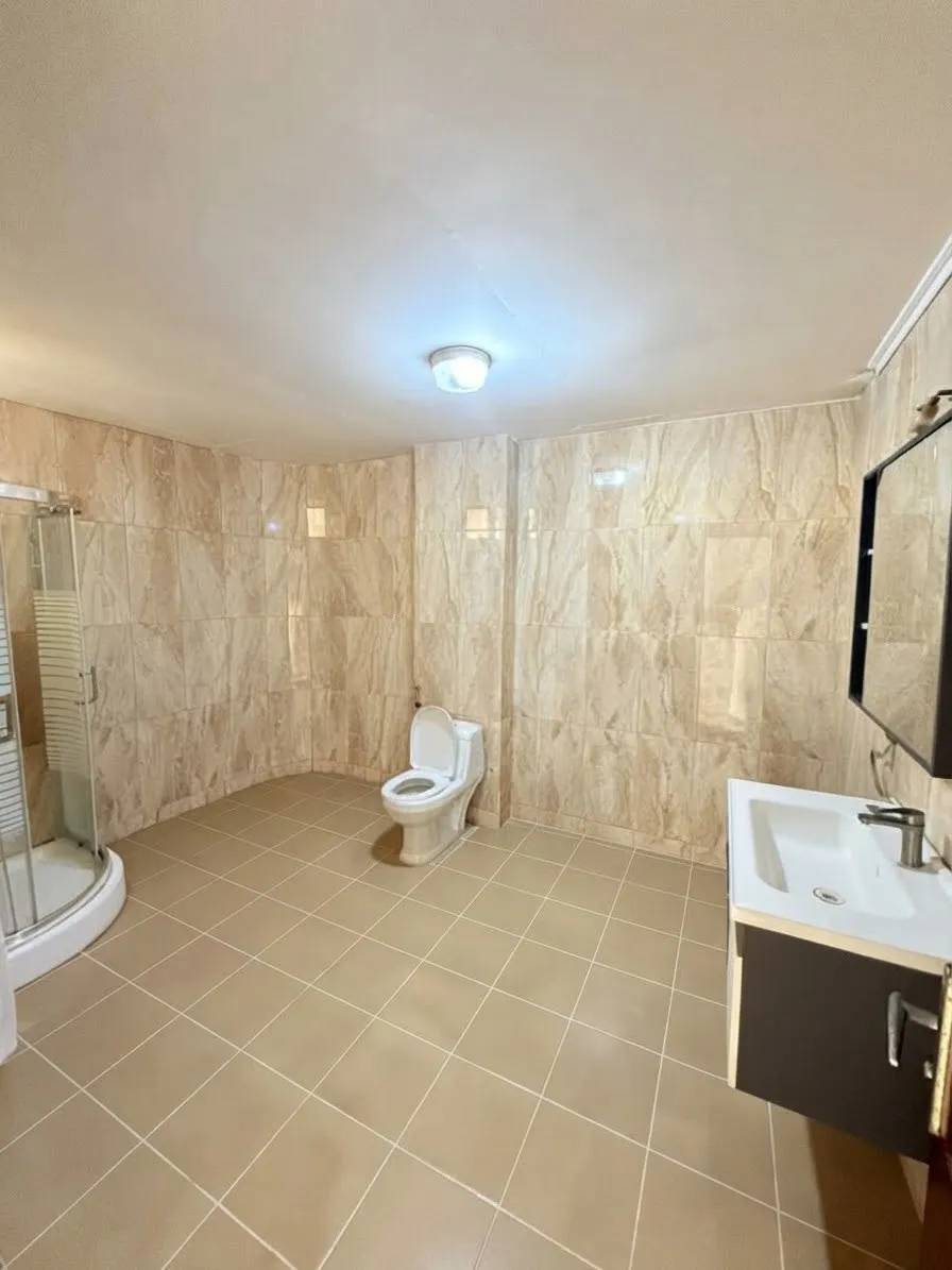 Salle de bain — Appartement meublé à Camayenne, Conakry
