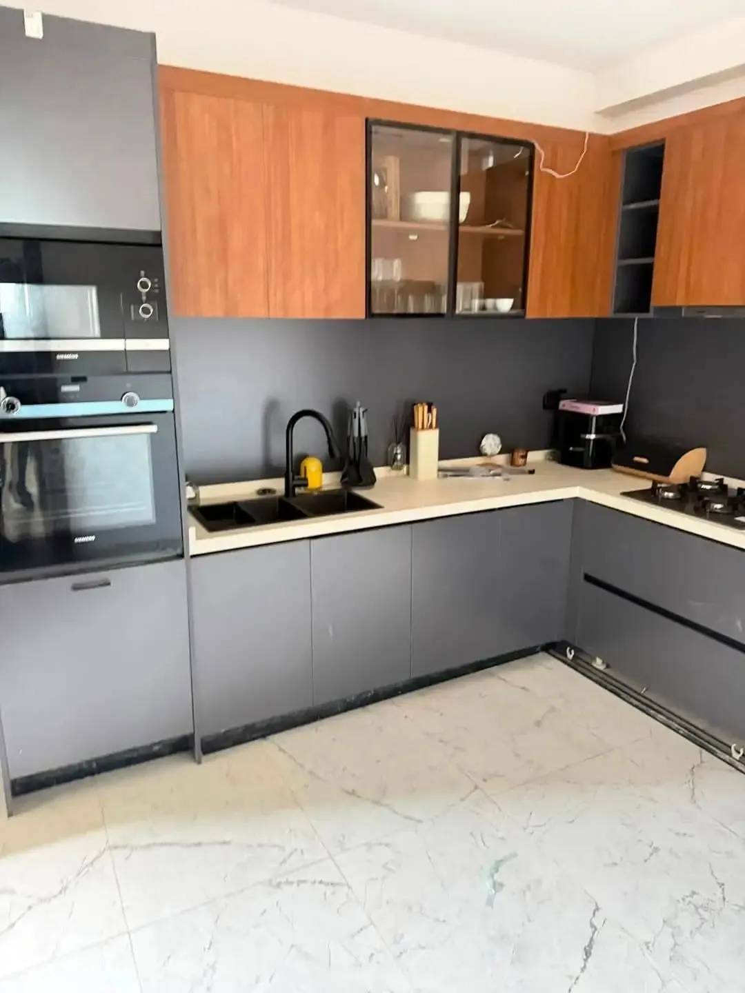 Cuisine — Appartement meublé à Camayenne, Conakry
