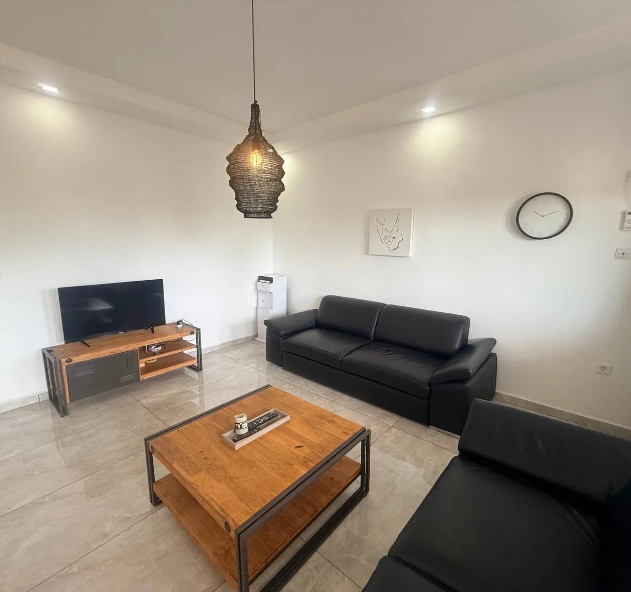 Salon 6 — Appartement meublé à Minière, Conakry