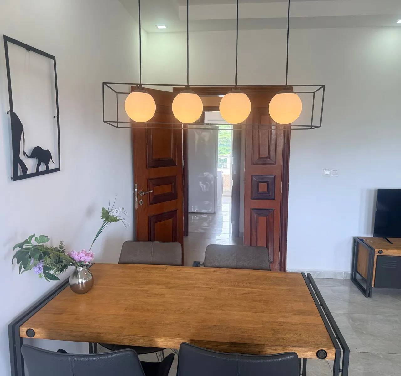 Espace repas 5 — Appartement meublé à Minière, Conakry