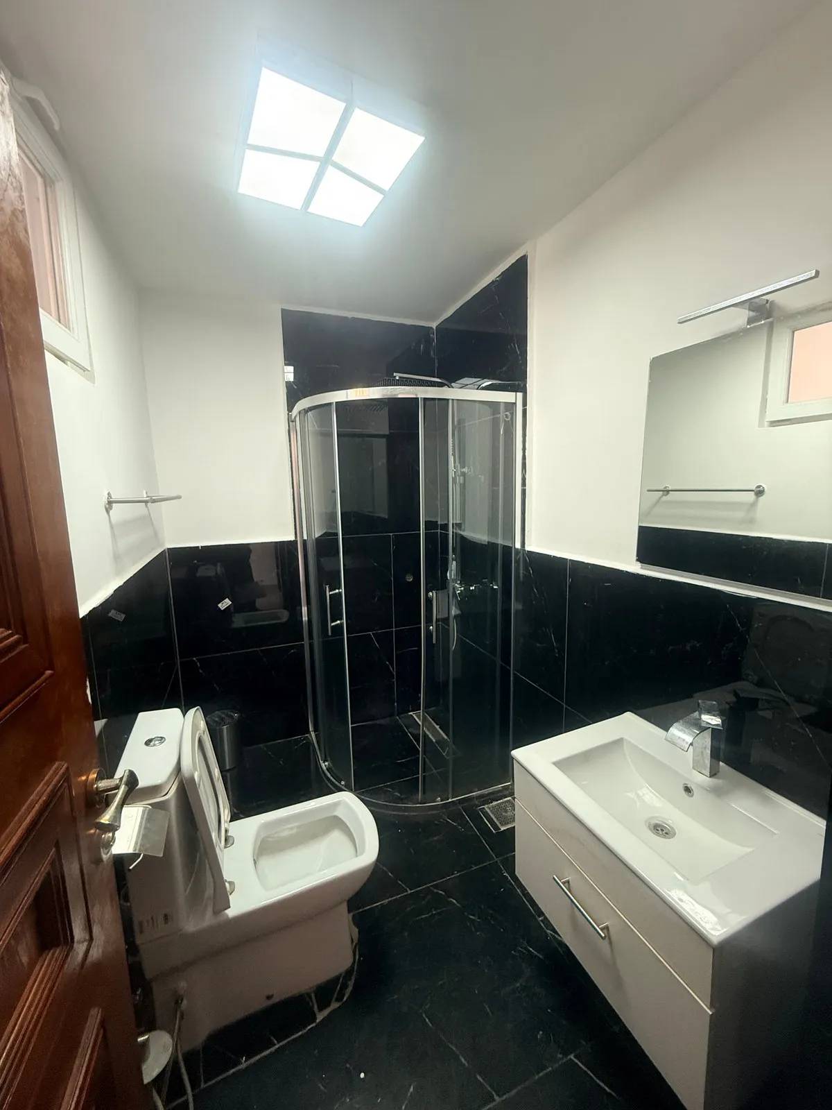 Bathroom — Furnished apartment in Minière, Conakry