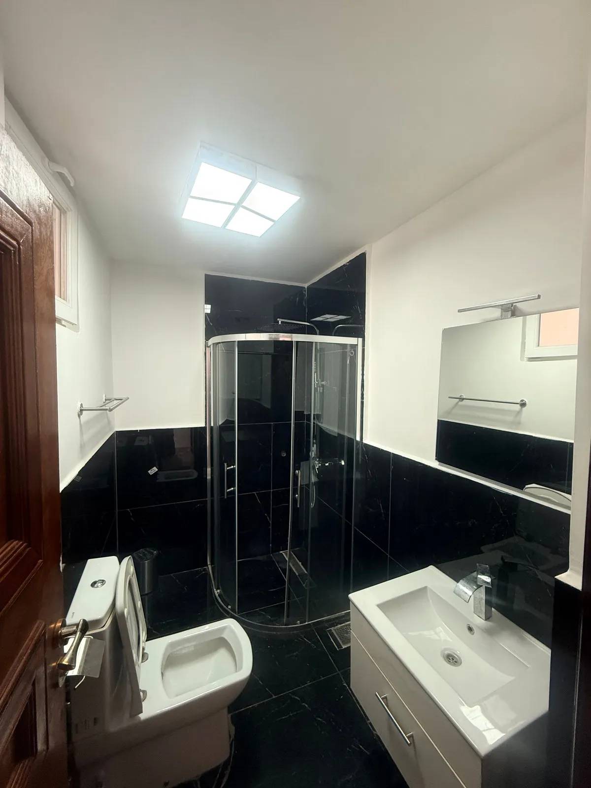 Bathroom 2 — Furnished apartment in Minière, Conakry