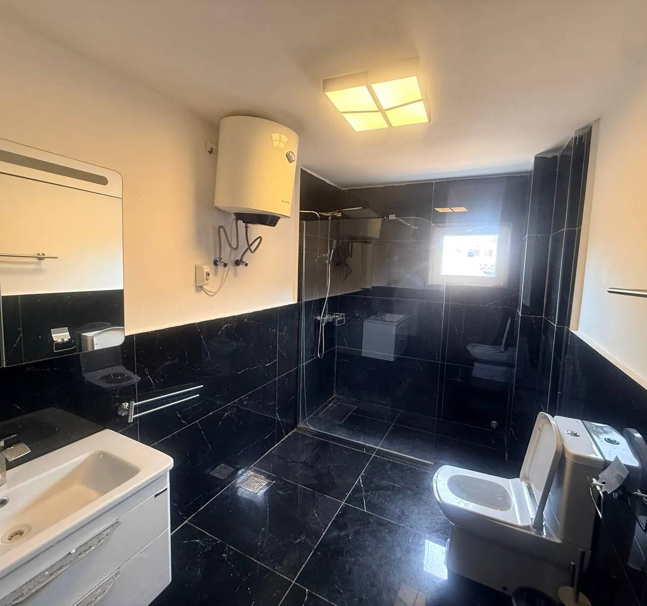 Bathroom 4 — Furnished apartment in Minière, Conakry