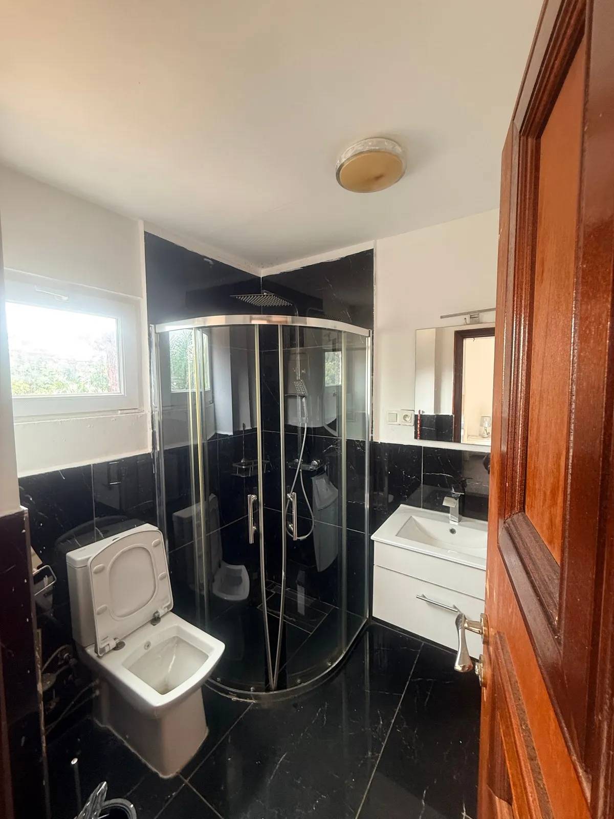 Bathroom 5 — Furnished apartment in Minière, Conakry