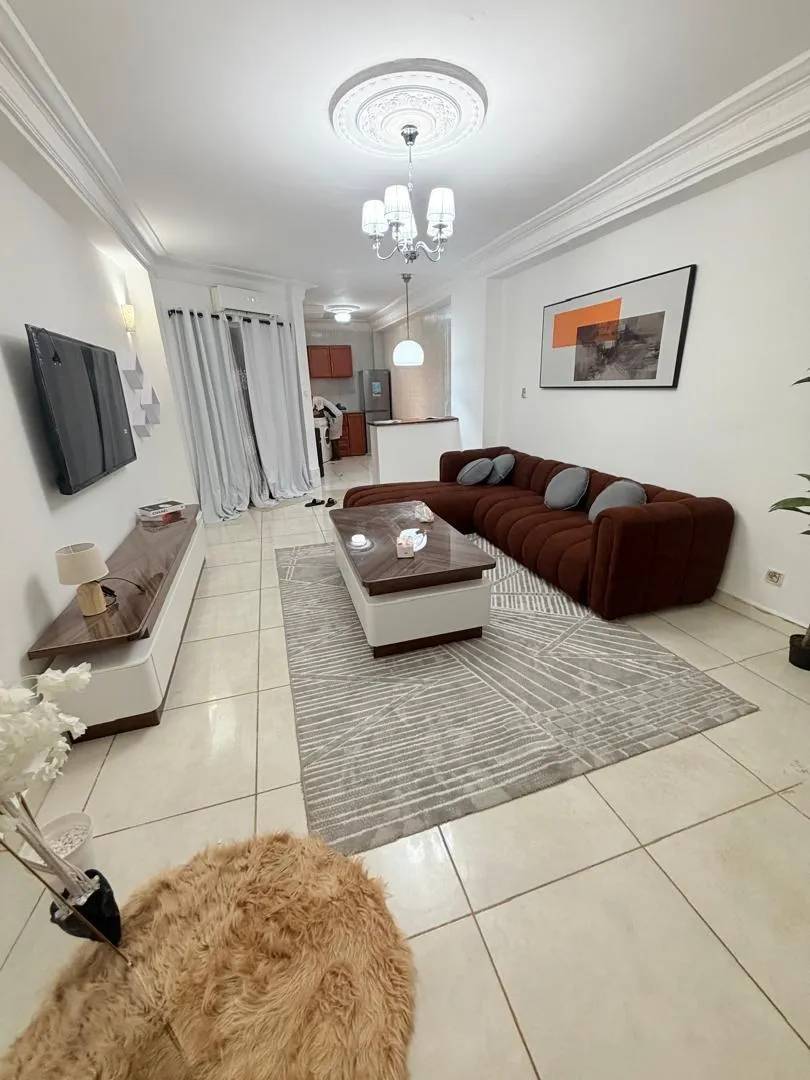 Salon 3 — Appartement meublé à Camayenne, Conakry